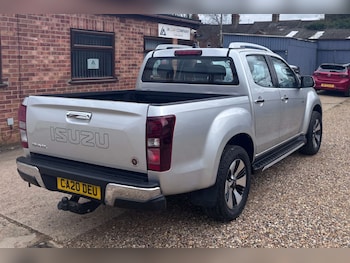 Used Isuzu D-Max 2020 for sale - 77837294: Photo