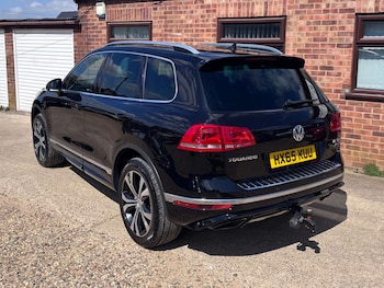 Used Volkswagen Touareg 2015 for sale - 78640840: Photo