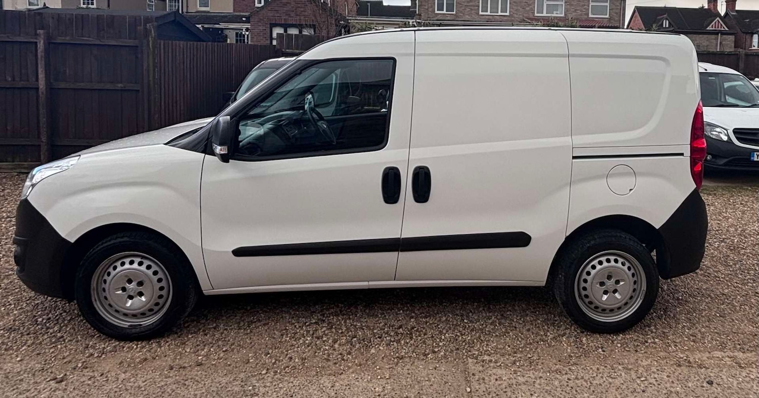 Used Vauxhall Combo 2018 for sale - 78152315: Photo 6