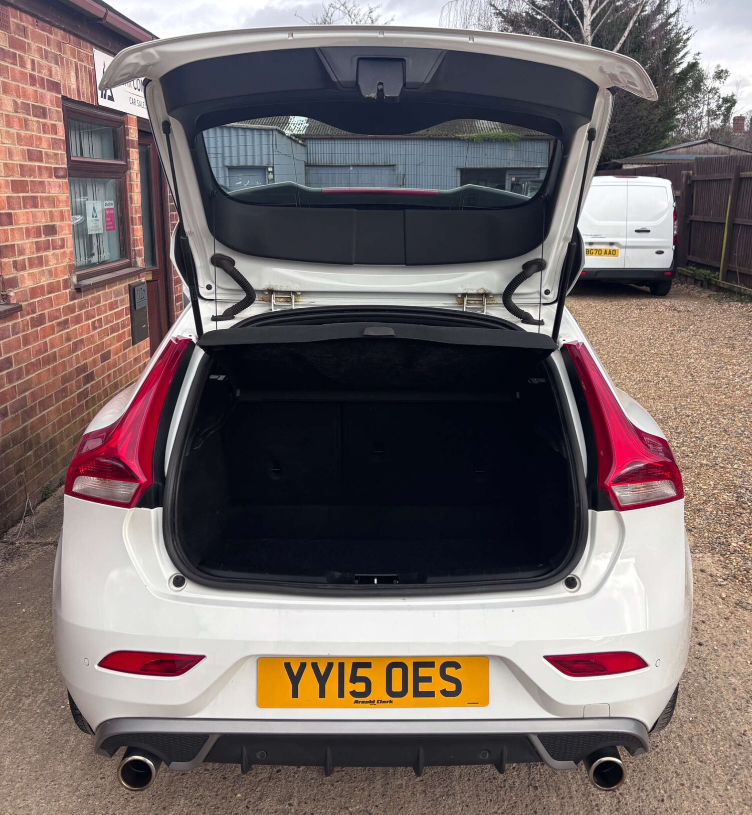 Used Volvo V40 2015 for sale - 77647615: Photo 20