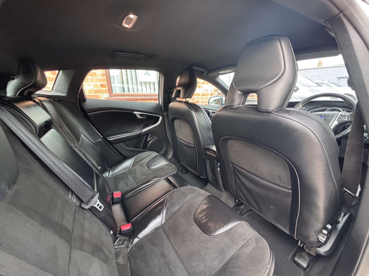 Used Volvo V40 2015 for sale - 77647615: Photo 22