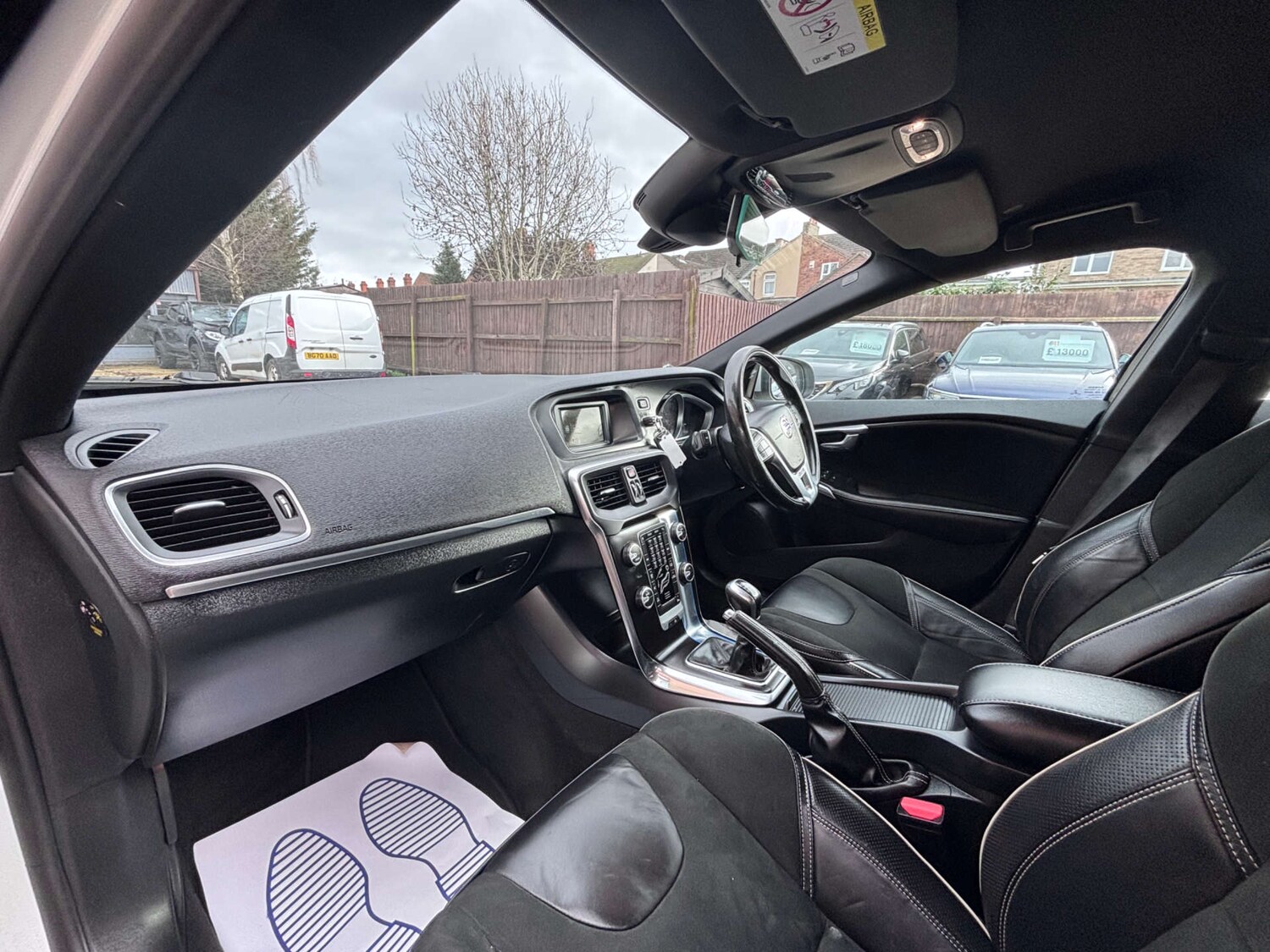 Used Volvo V40 2015 for sale - 77647615: Photo 29