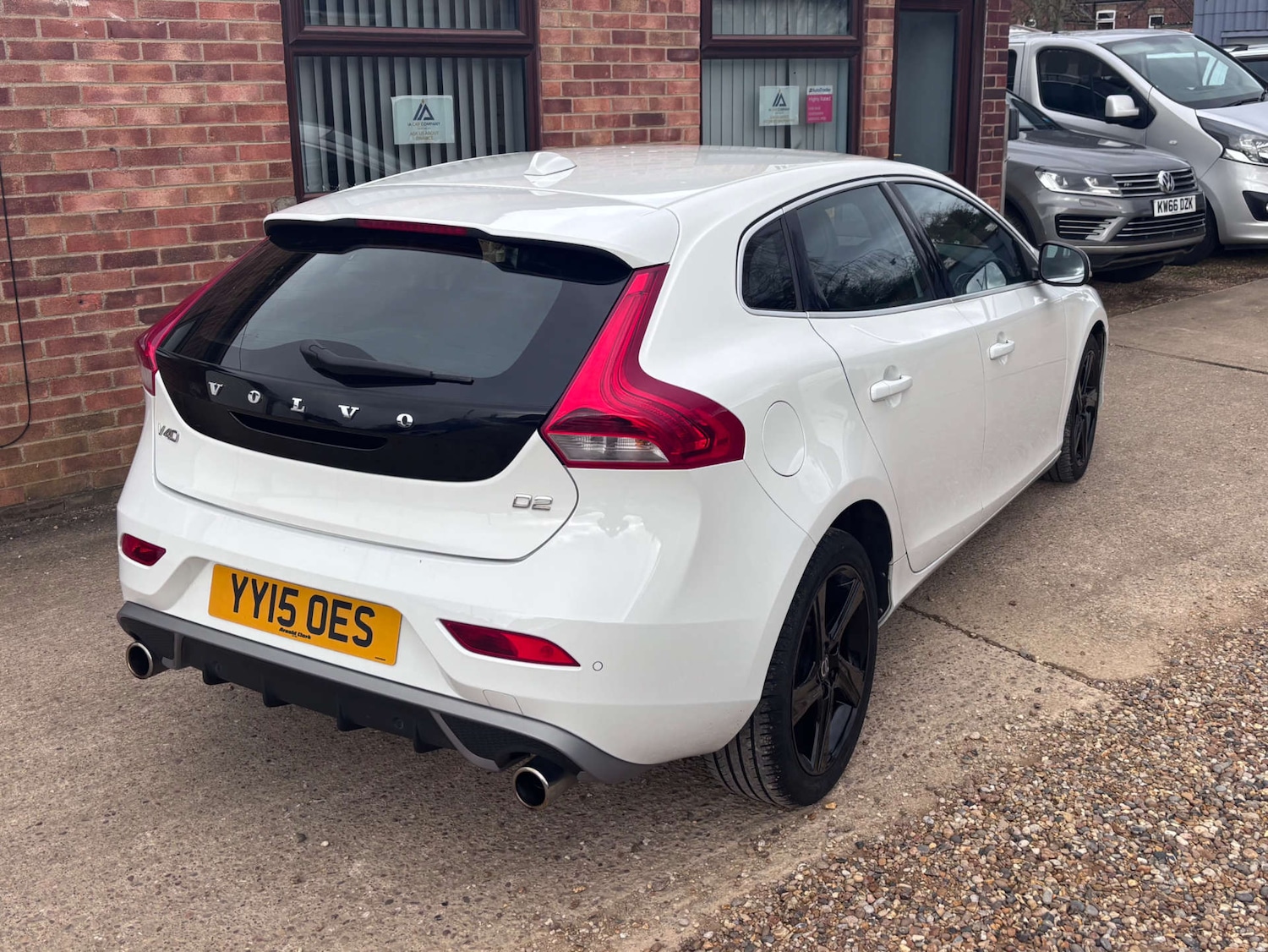 Used Volvo V40 2015 for sale - 77647615: Photo 7