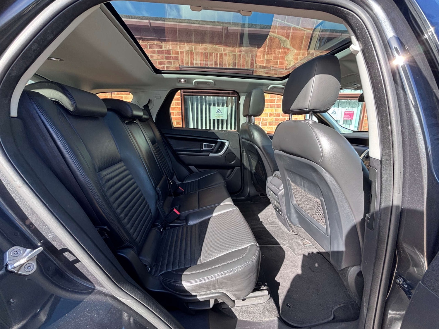 Used Land Rover Discovery Sport 2018 for sale - 78068079: Photo 25