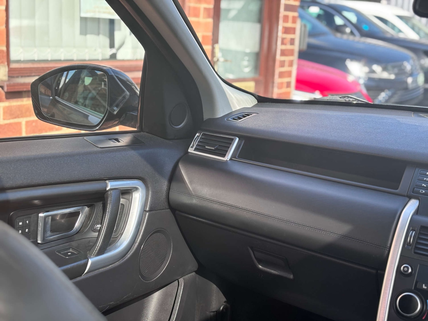 Used Land Rover Discovery Sport 2018 for sale - 78068079: Photo 47