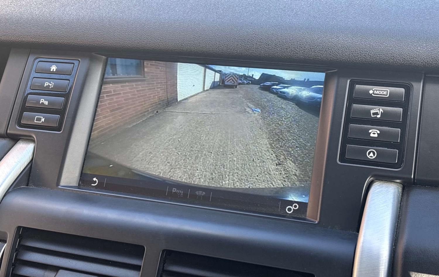 Used Land Rover Discovery Sport 2018 for sale - 78068079: Photo 55