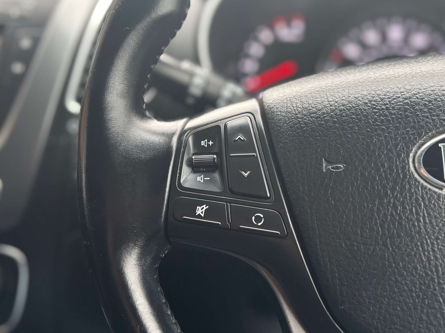 Used Kia Sorento 2014 for sale - 76881600: Photo 48