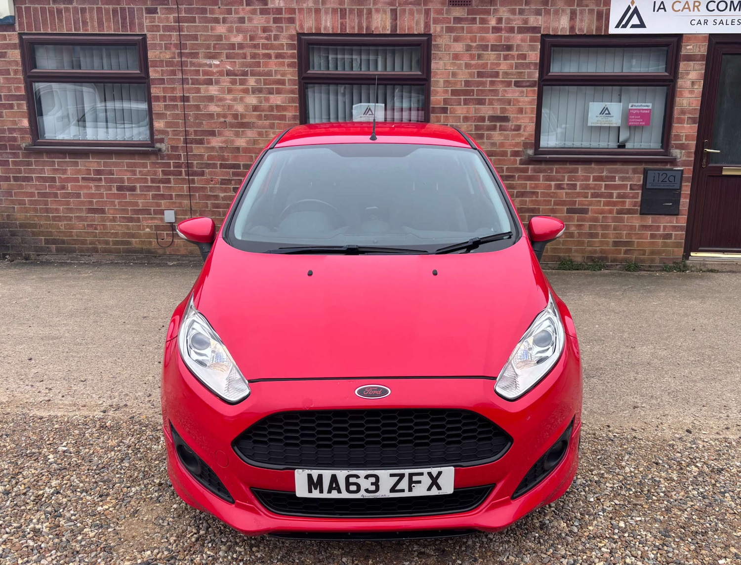 Used Ford Fiesta 2013 for sale - 77765729: Photo 2