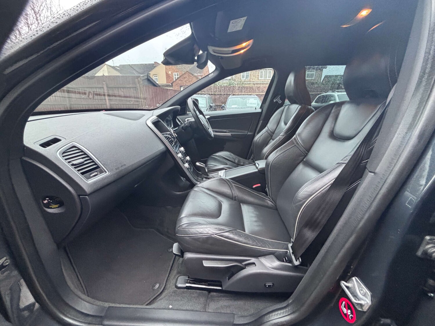 Used Volvo XC60 2014 for sale - 77630703: Photo 31