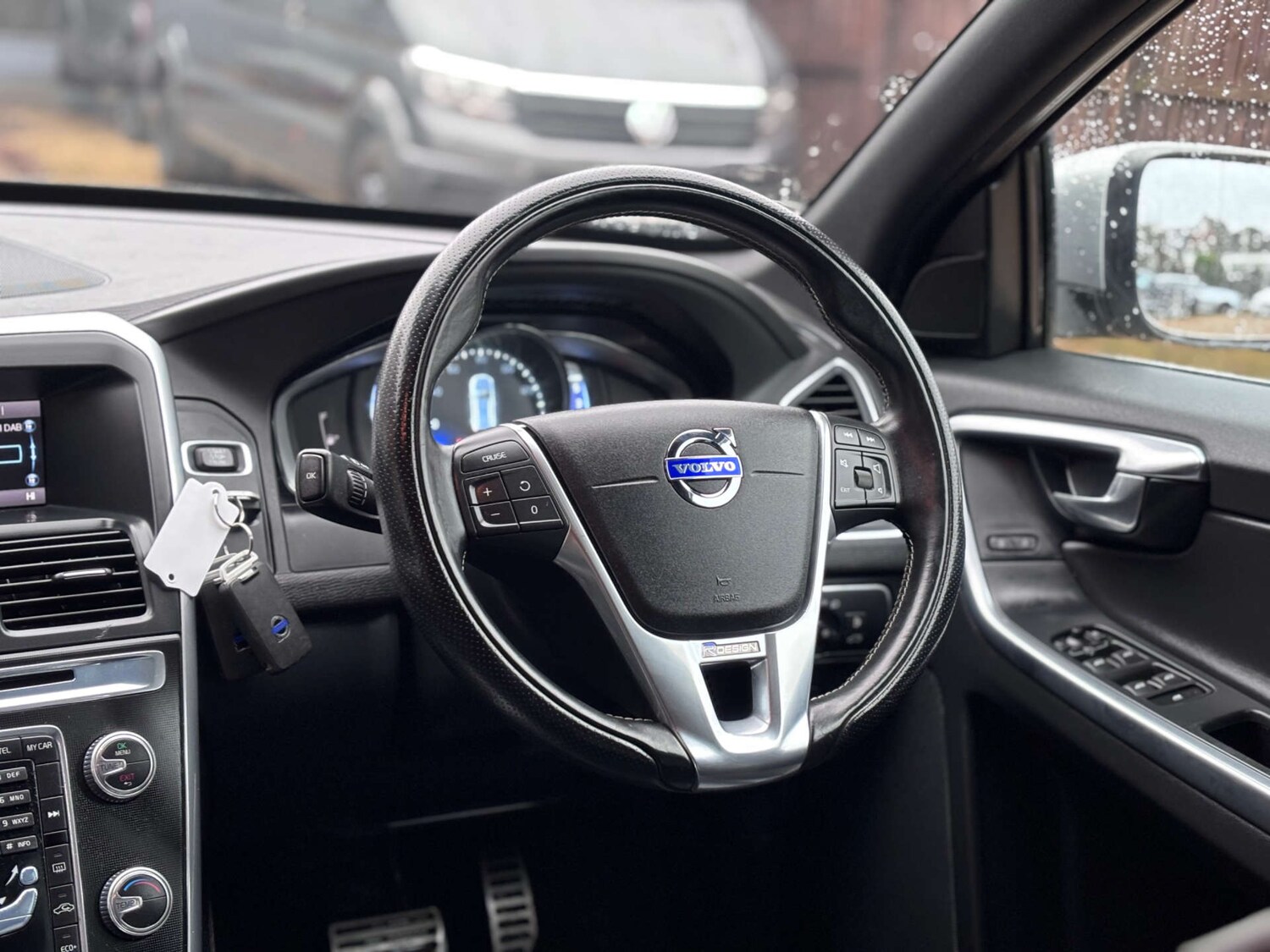 Used Volvo XC60 2014 for sale - 77630703: Photo 40