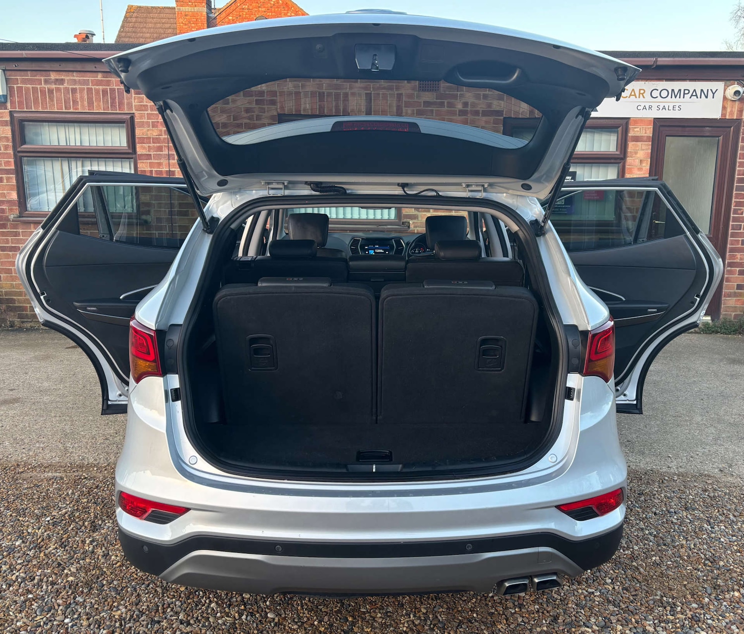 Used Hyundai Santa Fe 2016 for sale - 77235331: Photo 11