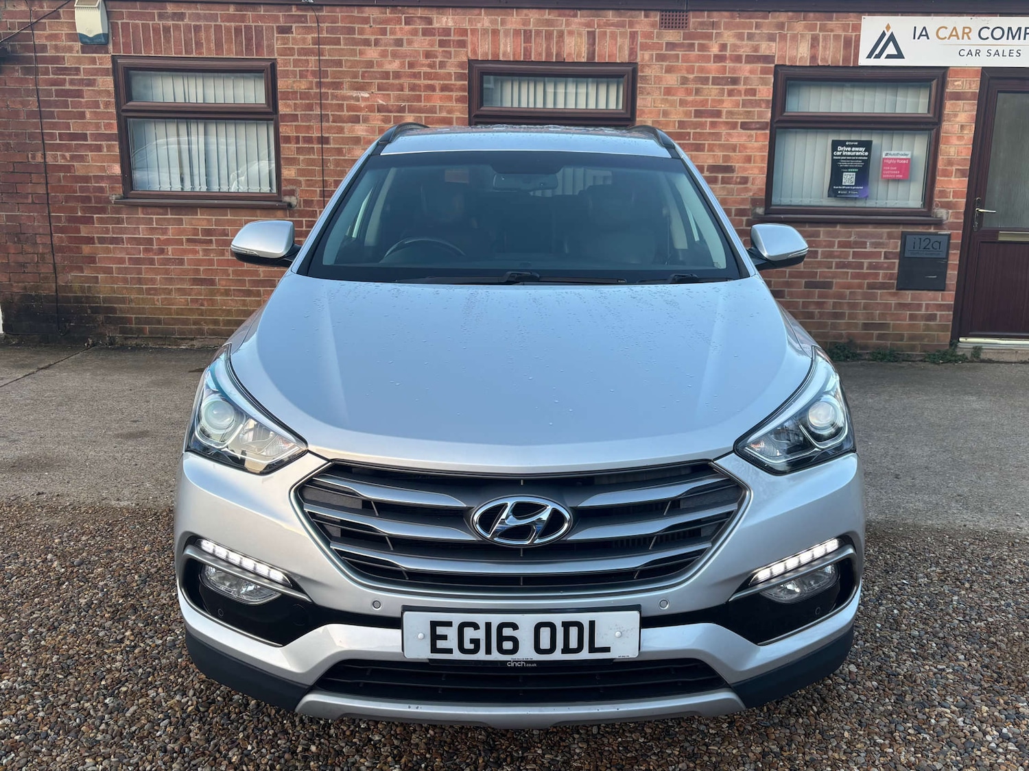 Used Hyundai Santa Fe 2016 for sale - 77235331: Photo 2