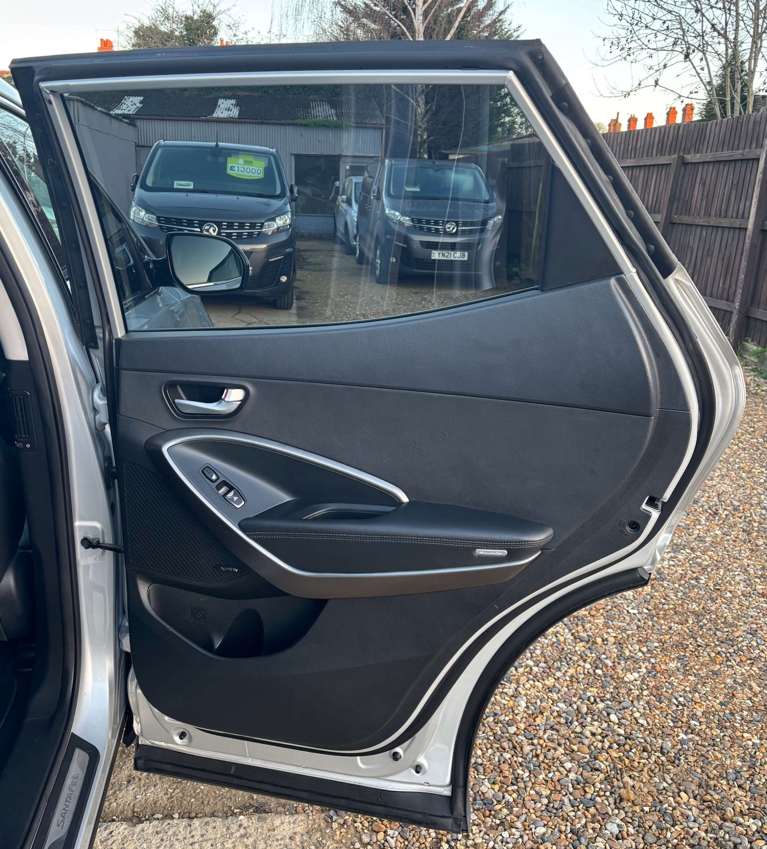 Used Hyundai Santa Fe 2016 for sale - 77235331: Photo 25