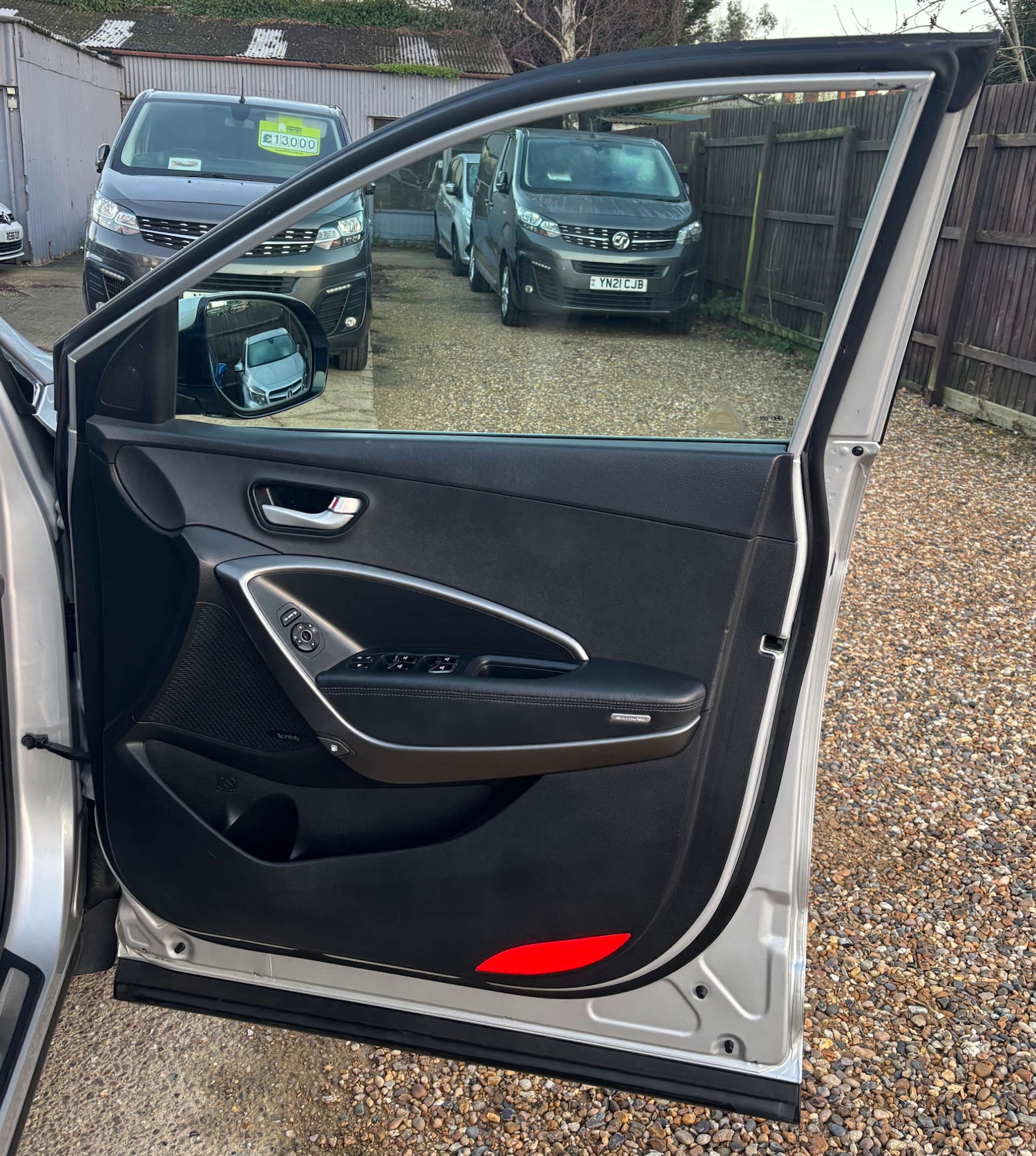 Used Hyundai Santa Fe 2016 for sale - 77235331: Photo 39