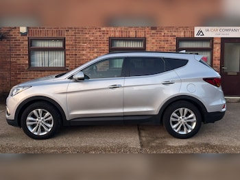 Used Hyundai Santa Fe 2016 for sale - 77235331: Photo