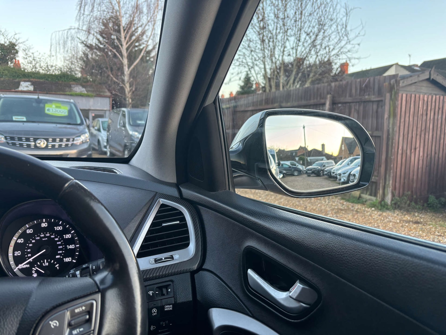 Used Hyundai Santa Fe 2016 for sale - 77235331: Photo 57