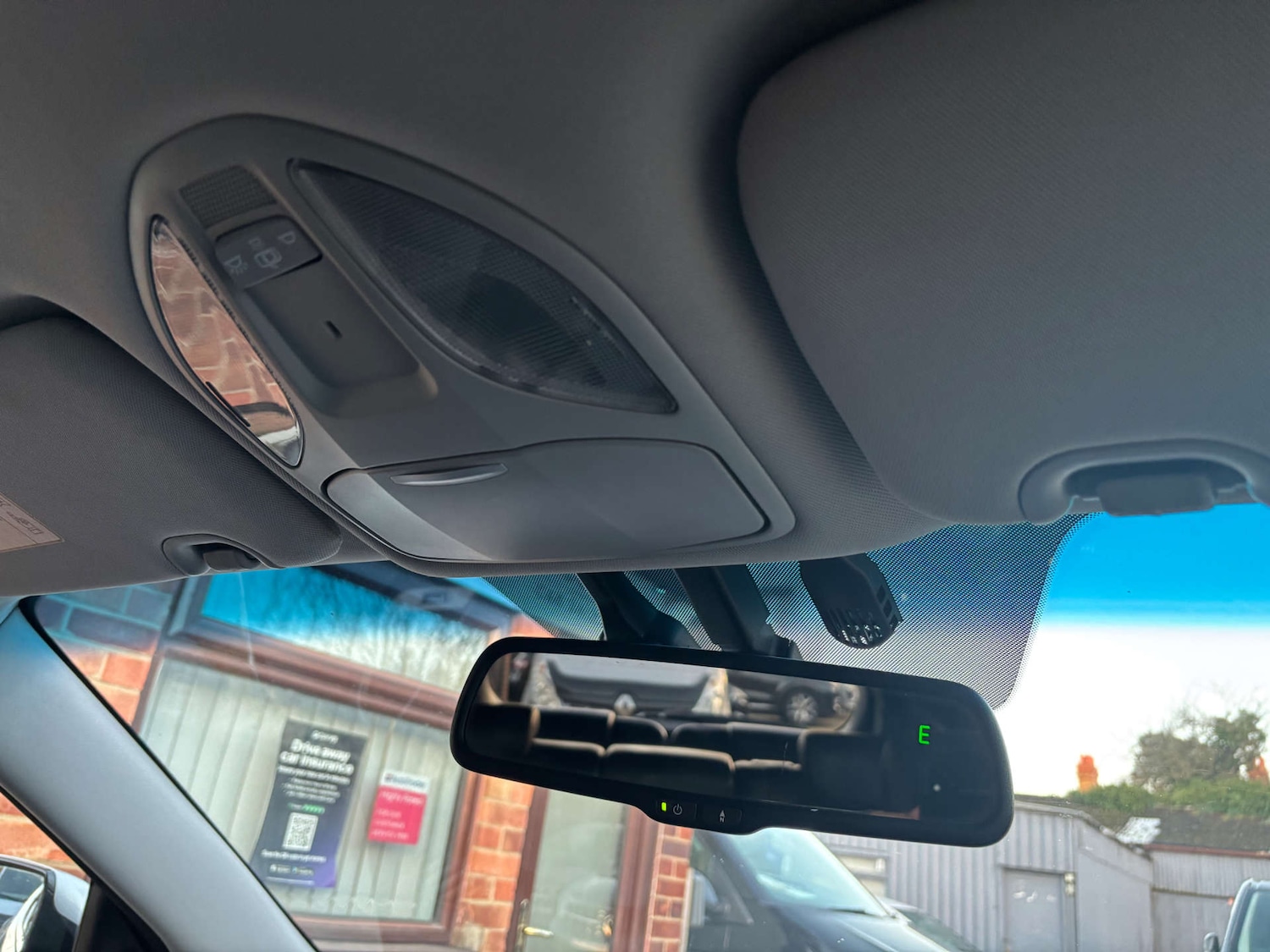 Used Hyundai Santa Fe 2016 for sale - 77235331: Photo 58