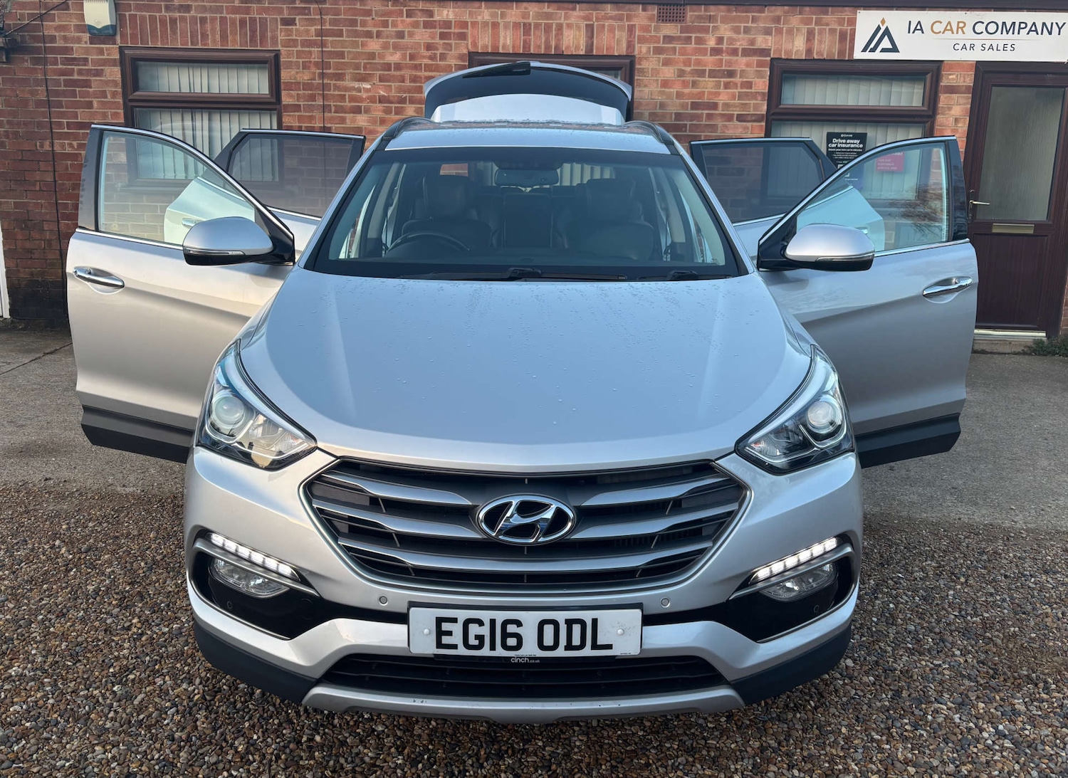 Used Hyundai Santa Fe 2016 for sale - 77235331: Photo 9