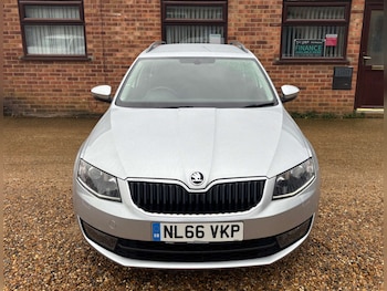 Used Skoda Octavia 2016 for sale - 76737874: Photo