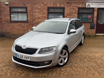 Used Skoda Octavia 2016 for sale - 76737874: Photo