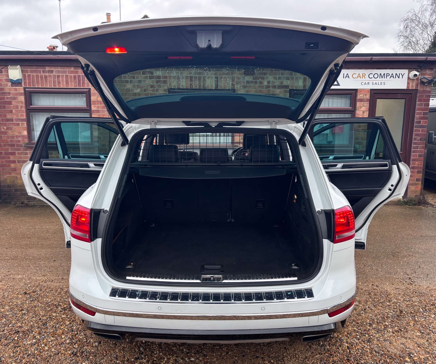 Used Volkswagen Touareg 2016 for sale - 77556761: Photo 11