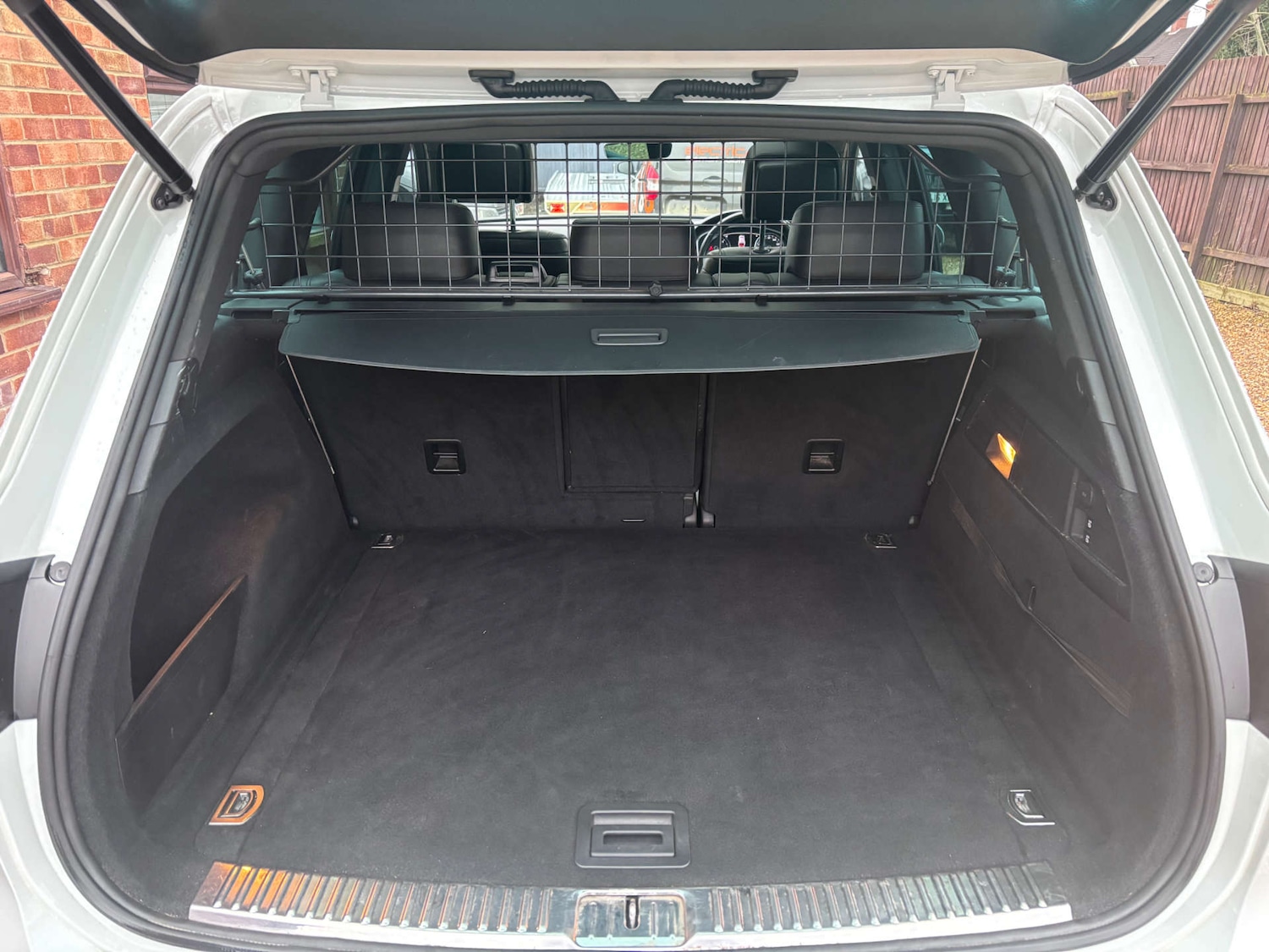 Used Volkswagen Touareg 2016 for sale - 77556761: Photo 21