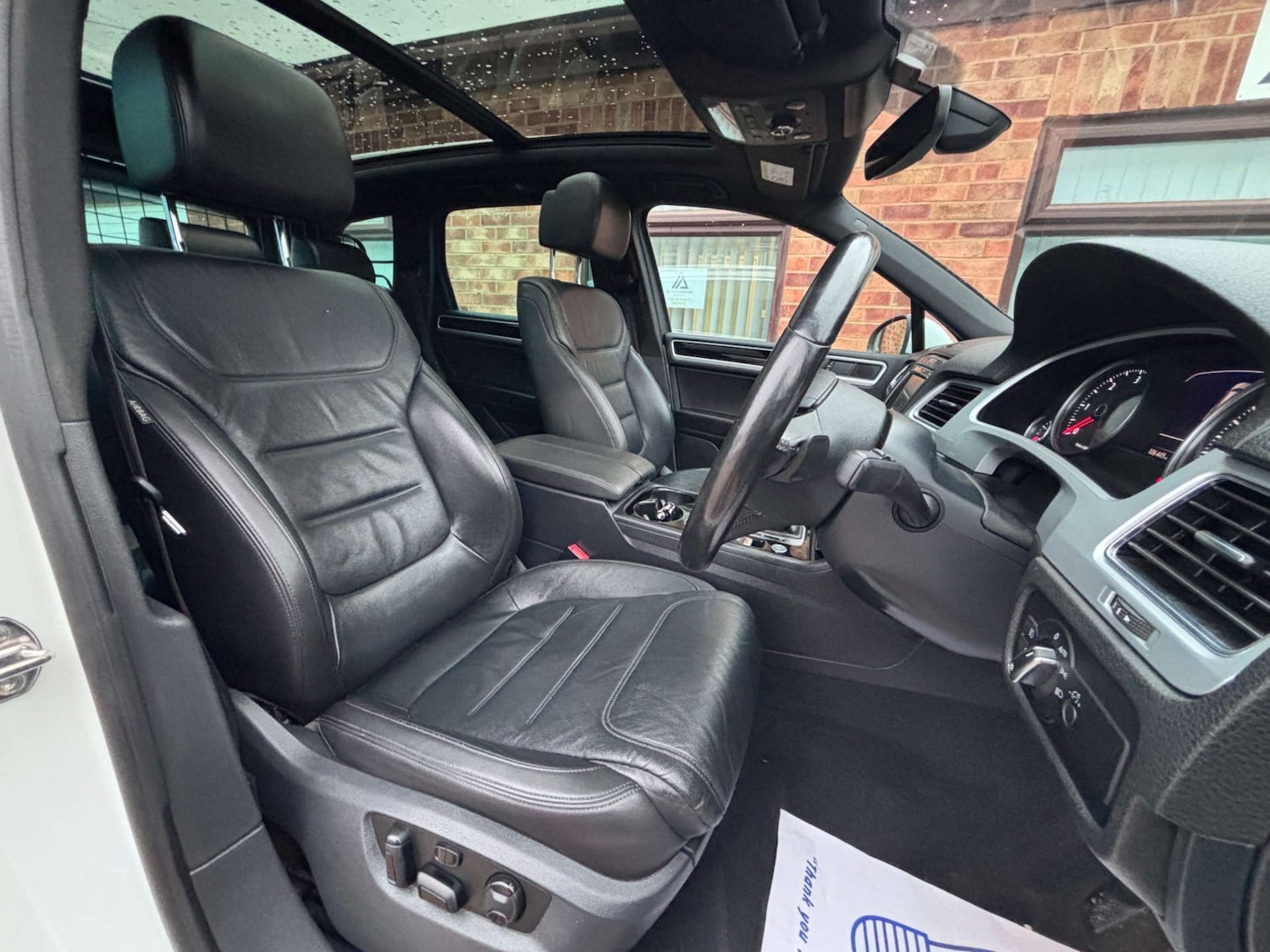 Used Volkswagen Touareg 2016 for sale - 77556761: Photo 36