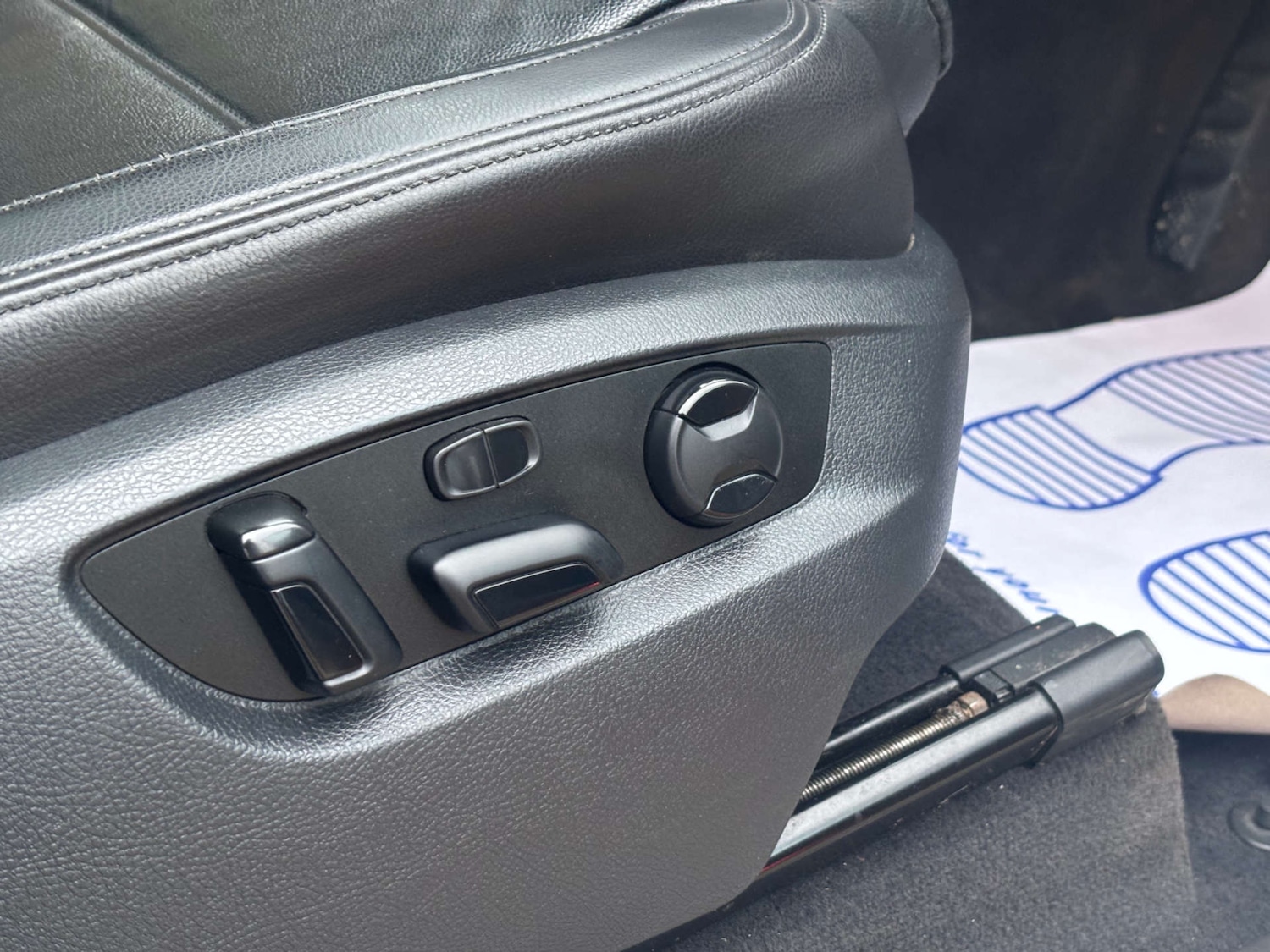 Used Volkswagen Touareg 2016 for sale - 77556761: Photo 40