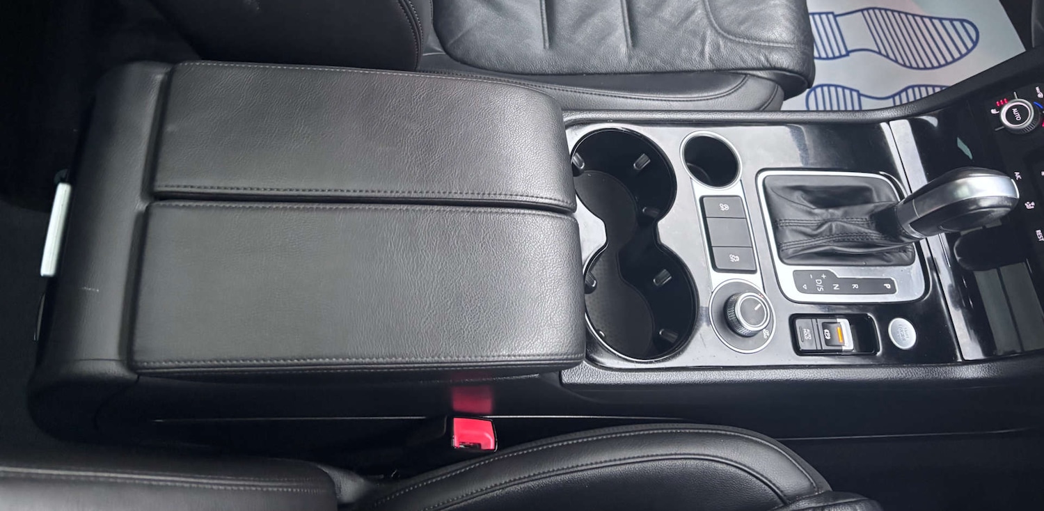 Used Volkswagen Touareg 2016 for sale - 77556761: Photo 54