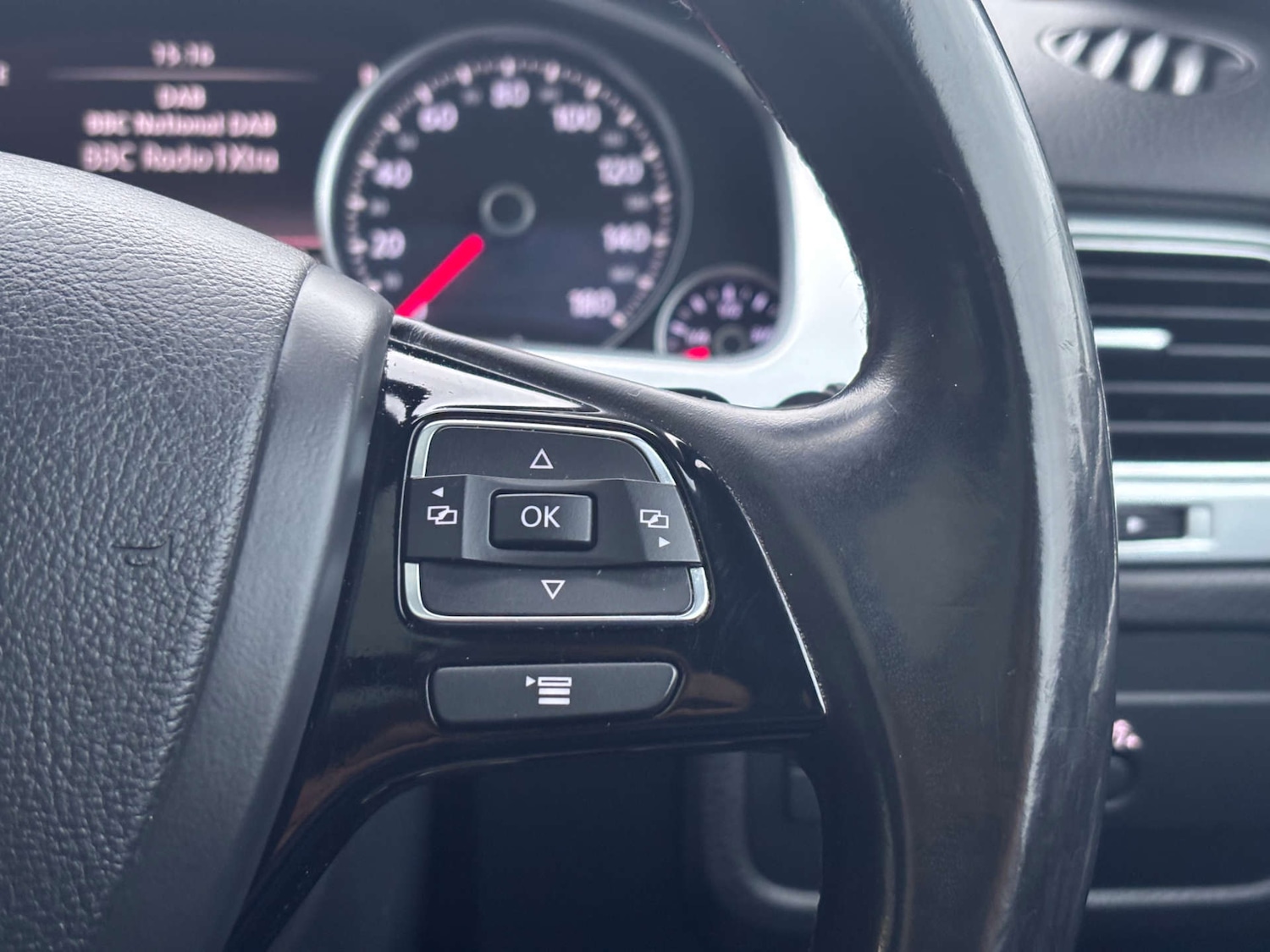 Used Volkswagen Touareg 2016 for sale - 77556761: Photo 57