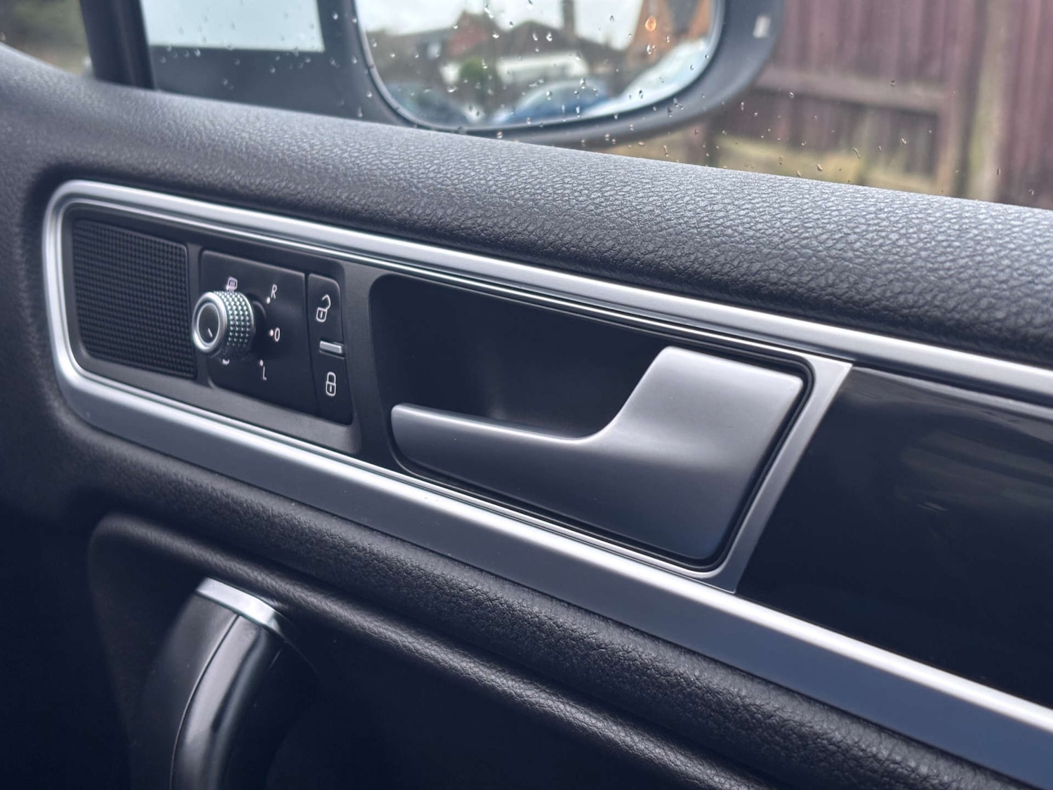 Used Volkswagen Touareg 2016 for sale - 77556761: Photo 59