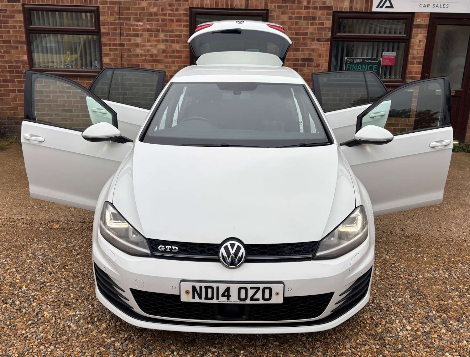 Used Volkswagen Golf 2014 for sale - 76681856: Photo 11