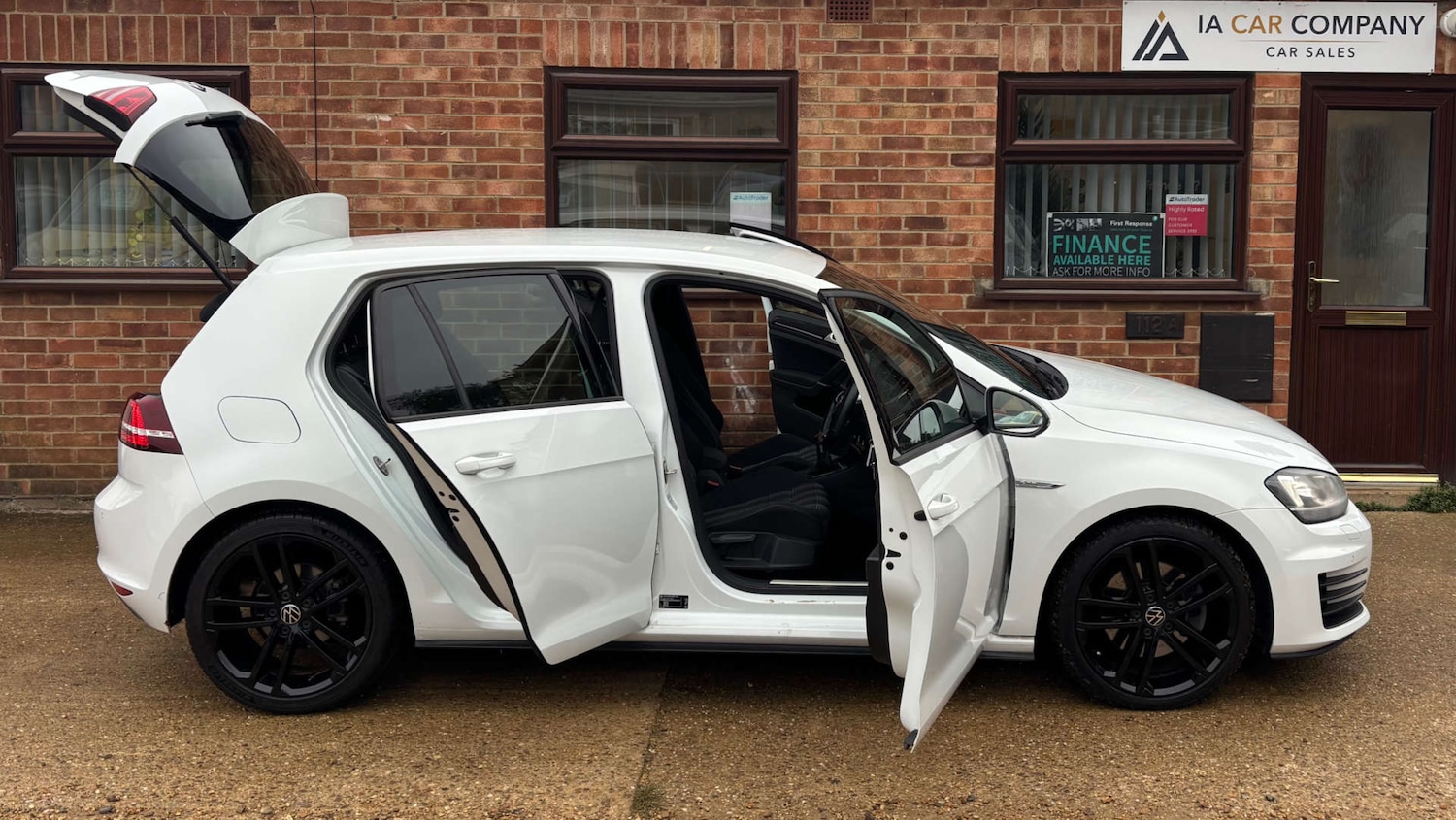 Used Volkswagen Golf 2014 for sale - 76681856: Photo 14