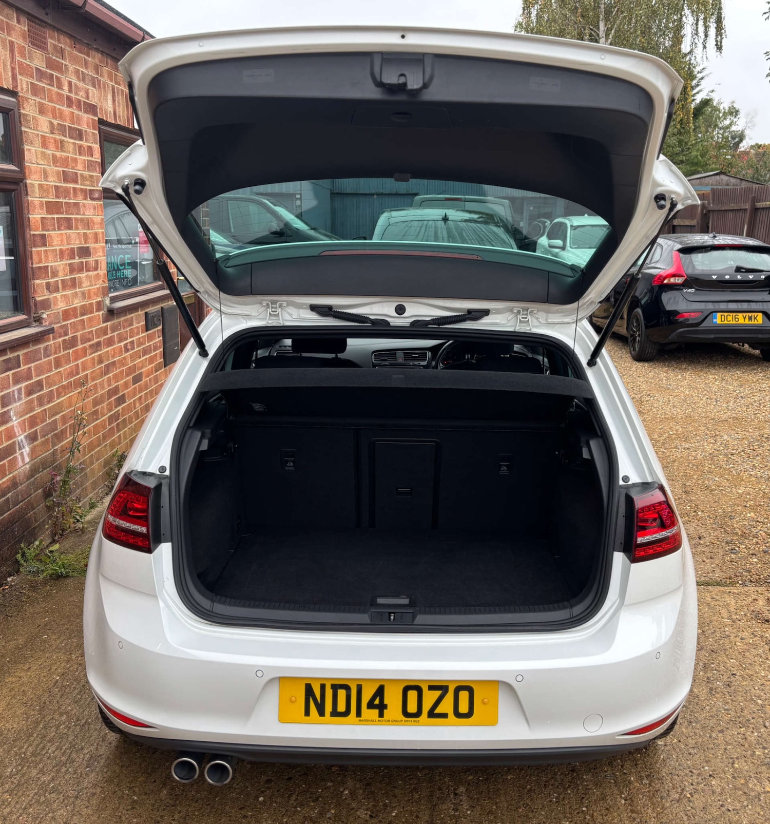 Used Volkswagen Golf 2014 for sale - 76681856: Photo 24