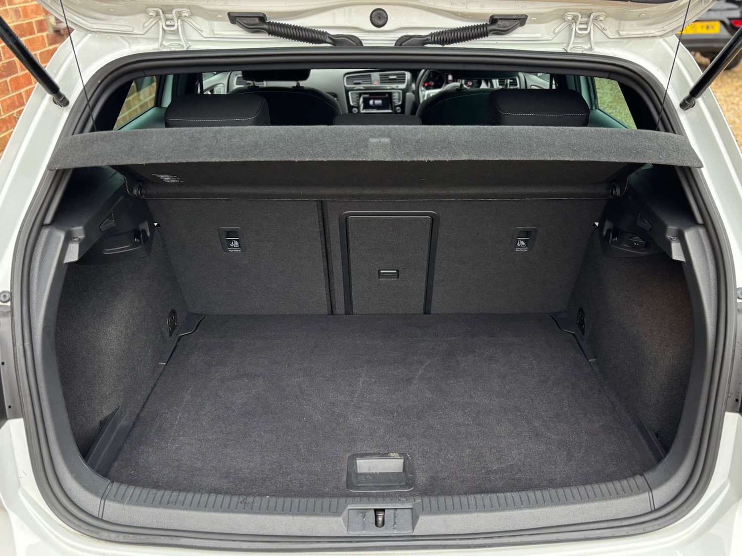 Used Volkswagen Golf 2014 for sale - 76681856: Photo 25