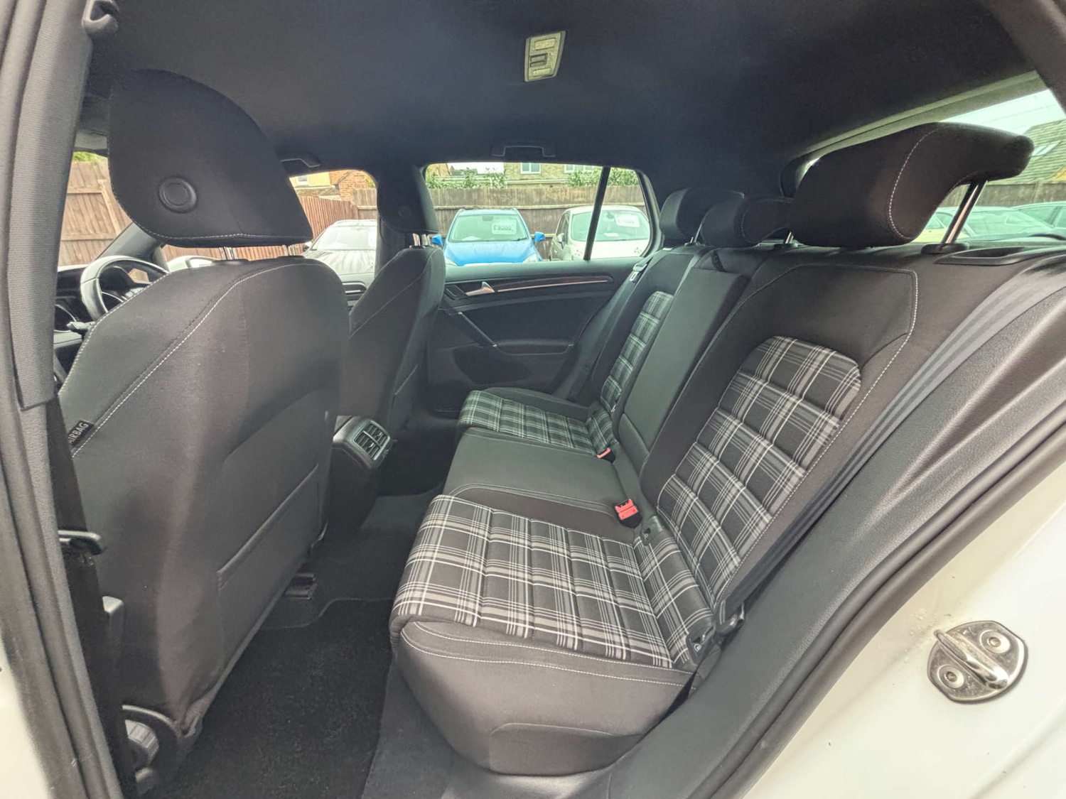 Used Volkswagen Golf 2014 for sale - 76681856: Photo 32