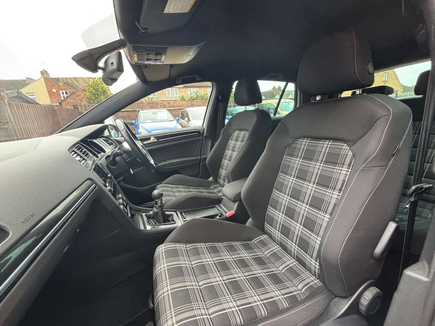 Used Volkswagen Golf 2014 for sale - 76681856: Photo 34