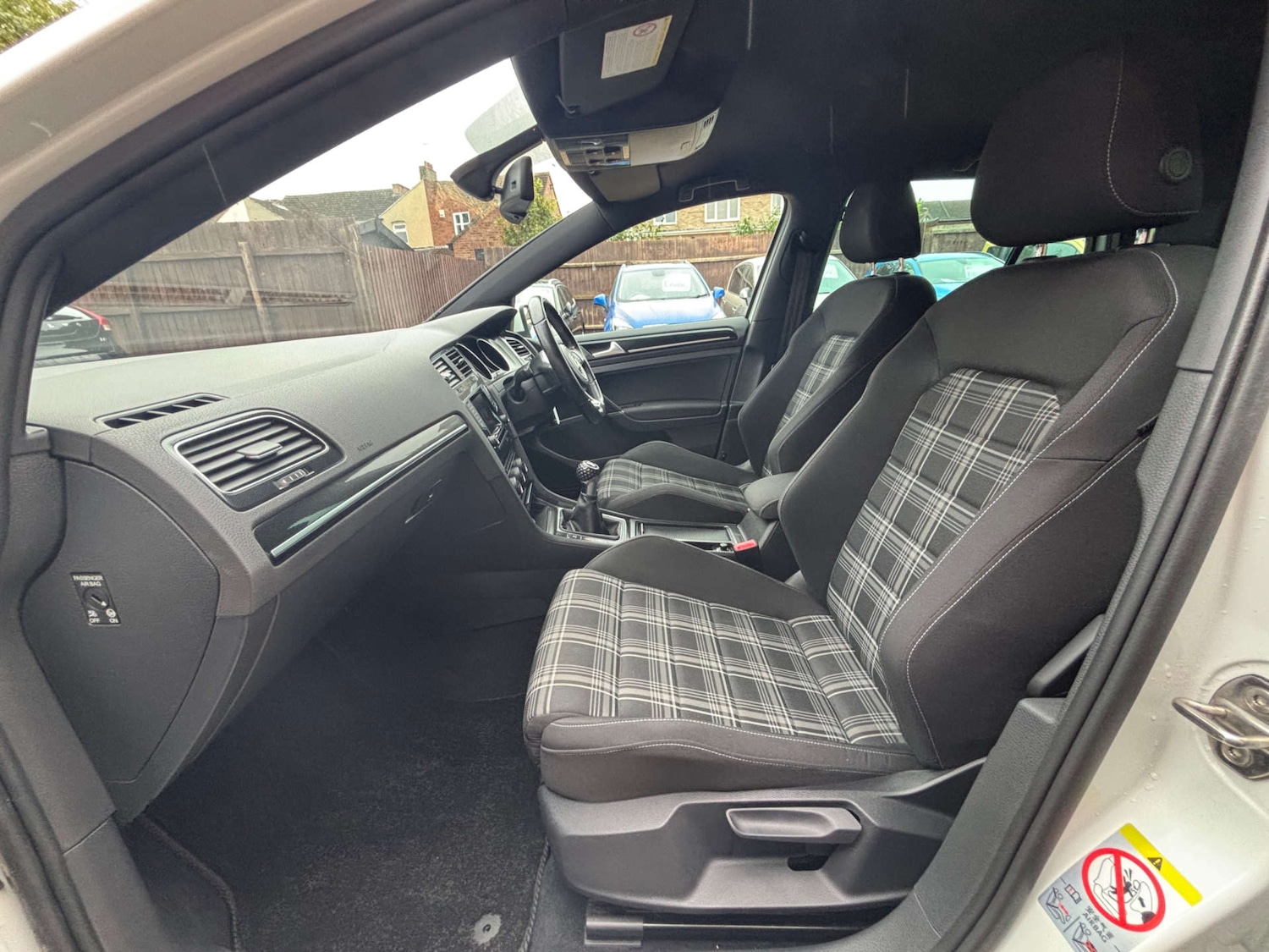 Used Volkswagen Golf 2014 for sale - 76681856: Photo 37