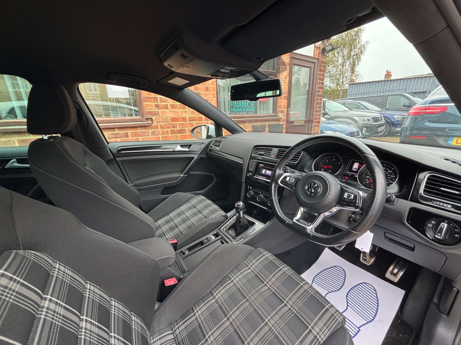 Used Volkswagen Golf 2014 for sale - 76681856: Photo 40