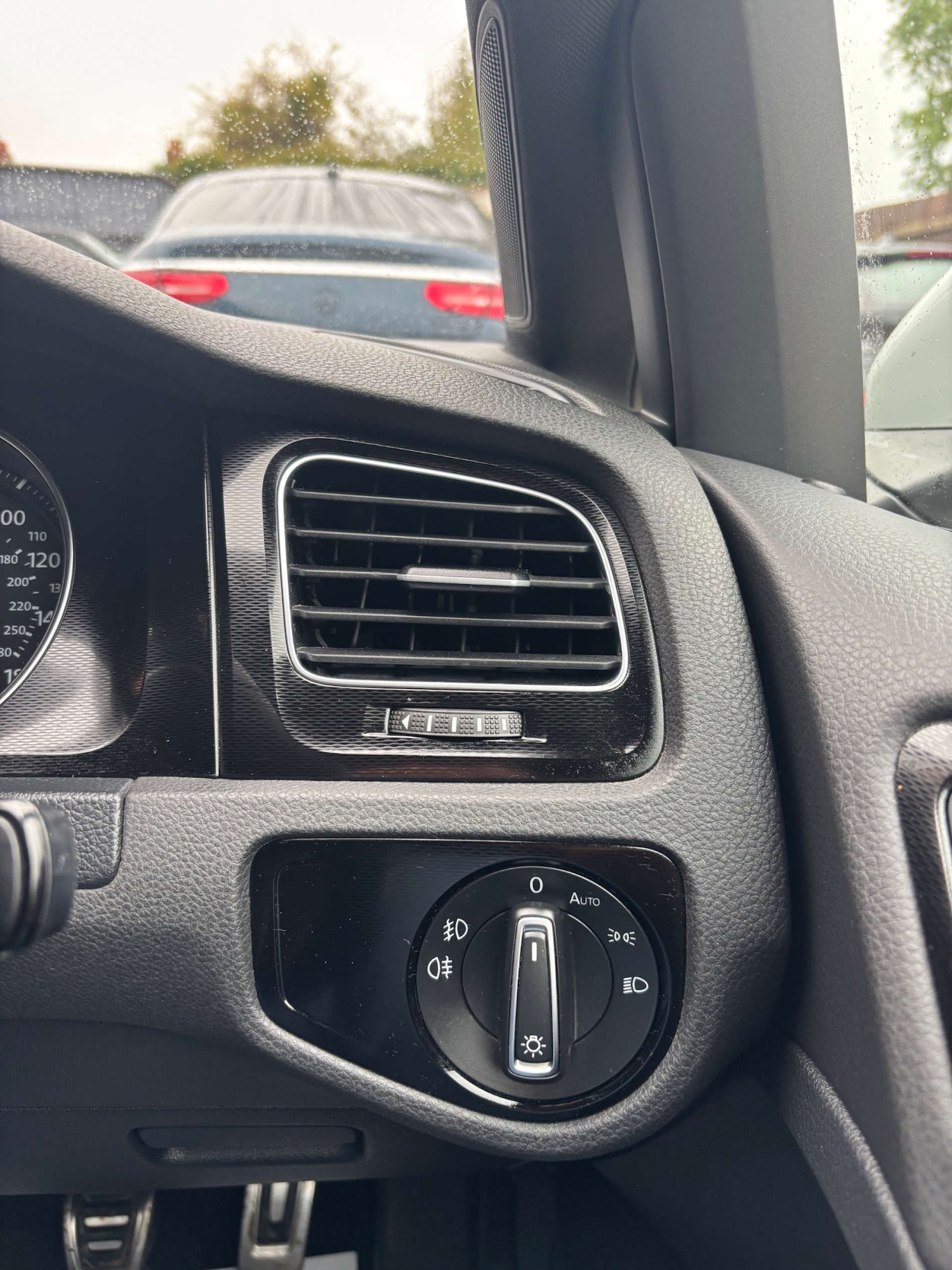 Used Volkswagen Golf 2014 for sale - 76681856: Photo 57