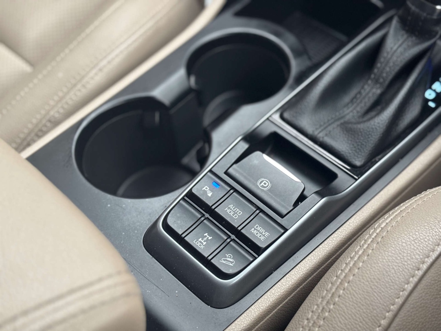 Used Hyundai TUCSON 2017 for sale - 76681848: Photo 52