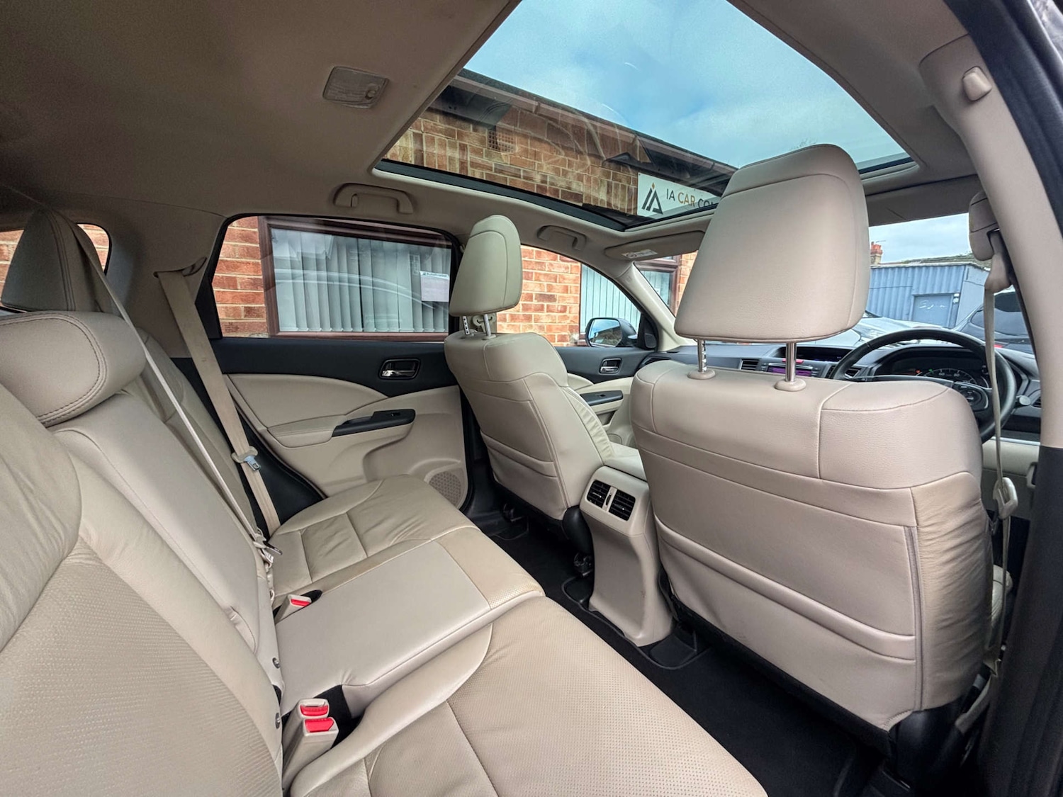 Used Honda CR-V 2015 for sale - 77547679: Photo 24