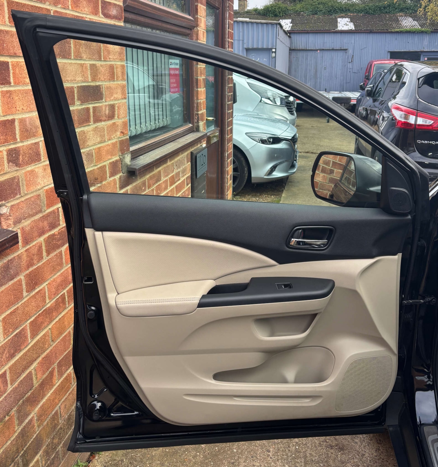 Used Honda CR-V 2015 for sale - 77547679: Photo 33