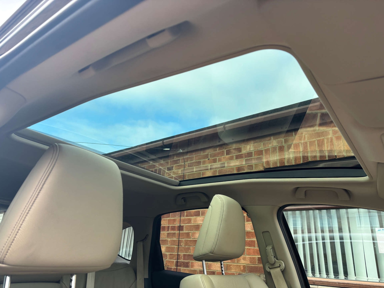 Used Honda CR-V 2015 for sale - 77547679: Photo 38