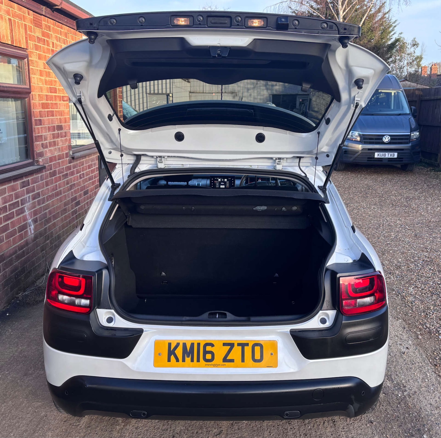 Used Citroen C4 Cactus 2016 for sale - 77578927: Photo 20