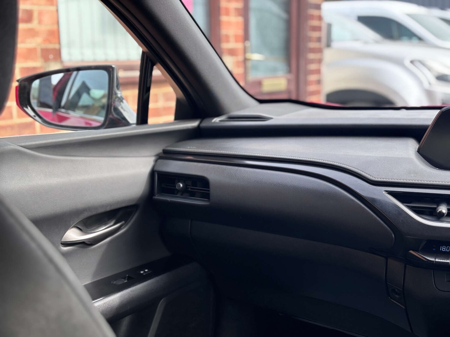 Used Lexus UX 2021 for sale - 78152310: Photo 35