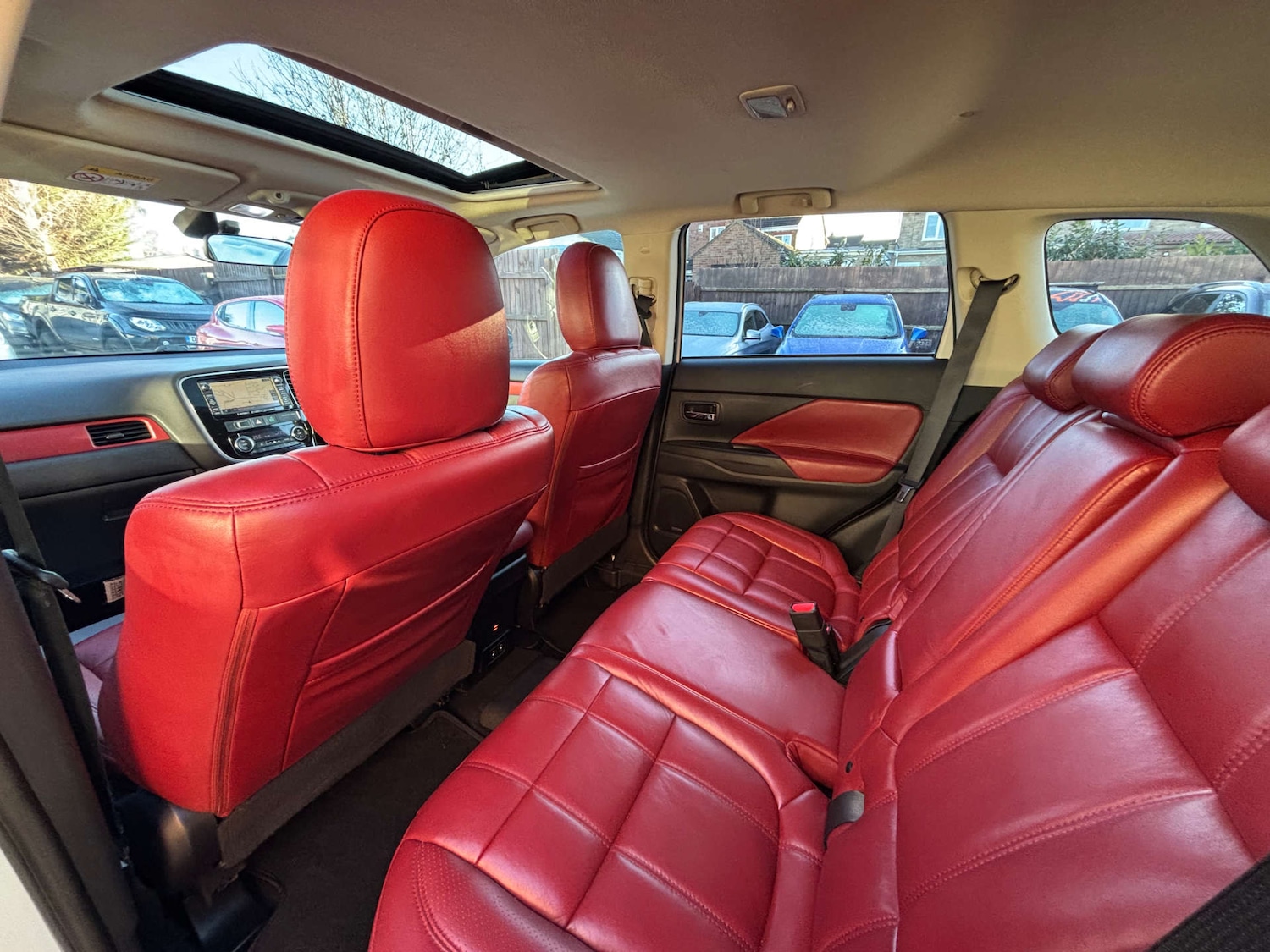 Used Mitsubishi Outlander 2015 for sale - 77170336: Photo 31