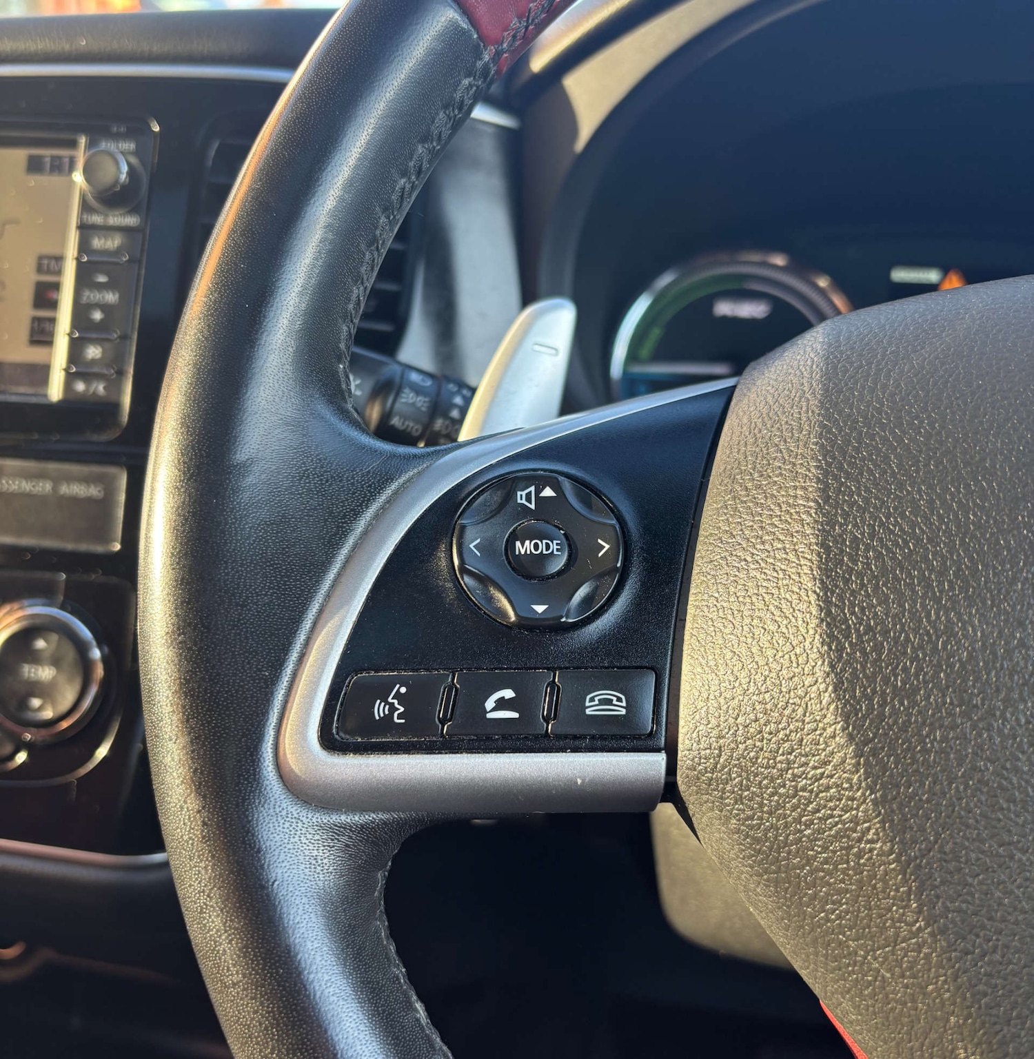 Used Mitsubishi Outlander 2015 for sale - 77170336: Photo 59