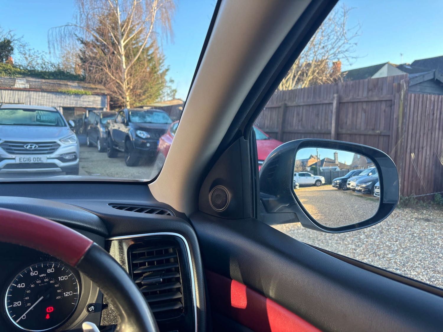 Used Mitsubishi Outlander 2015 for sale - 77170336: Photo 64