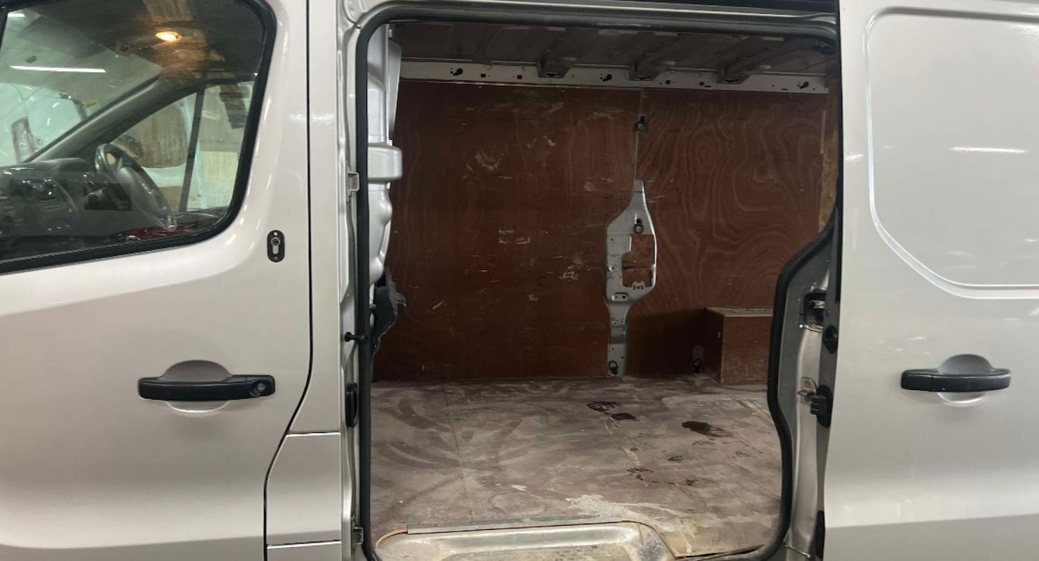 Used Vauxhall Vivaro 2017 for sale - 77038545: Photo 10